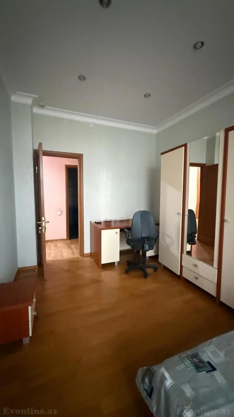 Kirayə verilir 4 otaqlı Mənzil Yeni tikili 186 m² Nəsimi r. - şəkil 11
