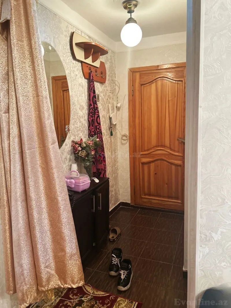 Kirayə verilir 1 otaqlı Mənzil Köhnə tikili 40 m² Elmlər Akademiyası m. - şəkil 7