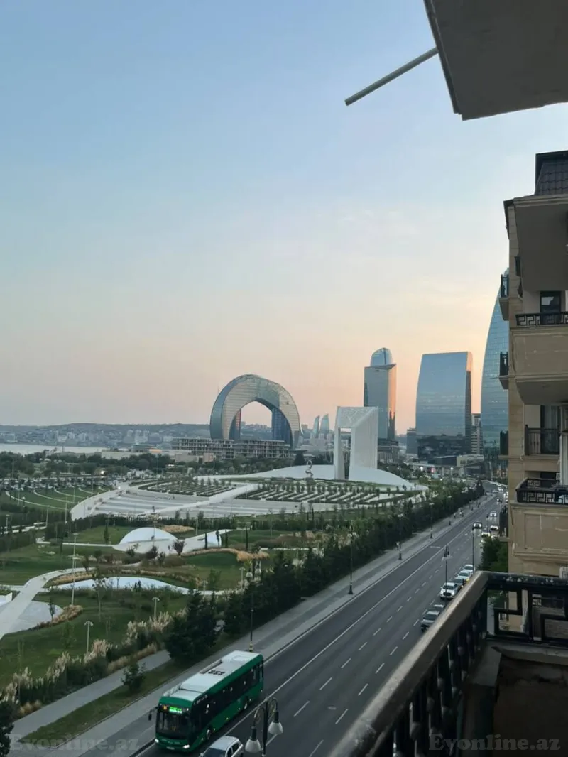 Satılır 4 otaqlı Mənzil Köhnə tikili 100 m² Xətai r. - şəkil 6