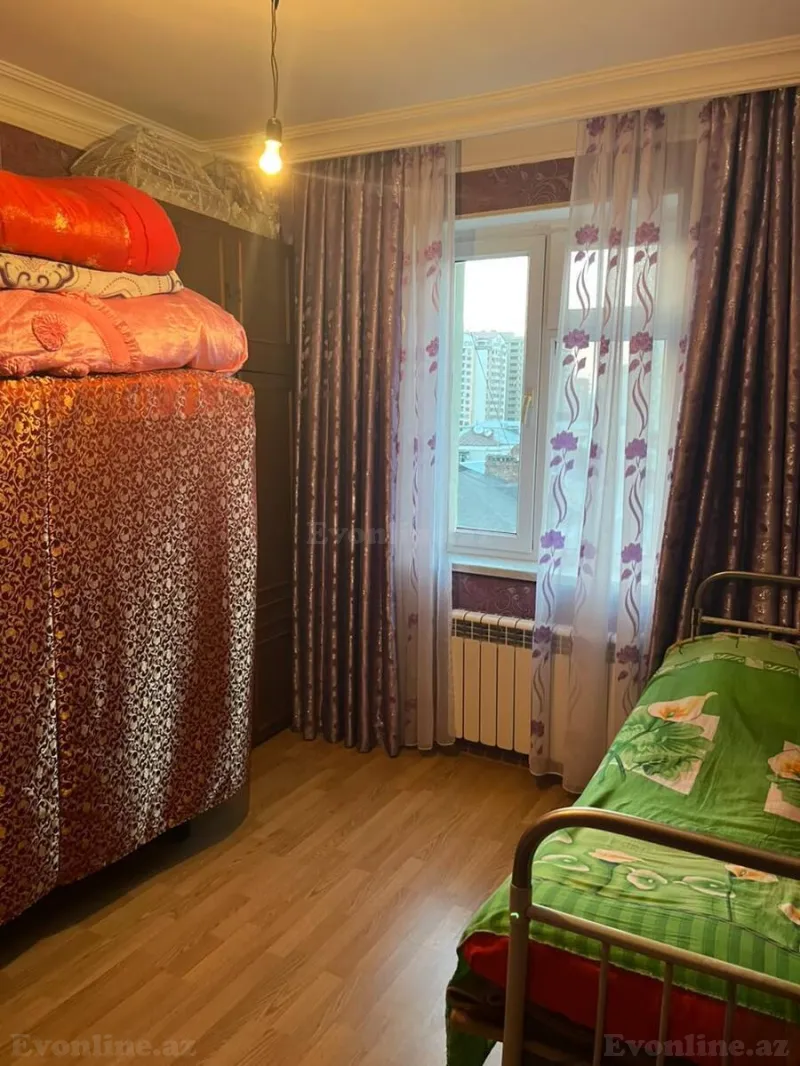 Satılır 4 otaqlı Mənzil Köhnə tikili 100 m² Xətai r. - şəkil 8