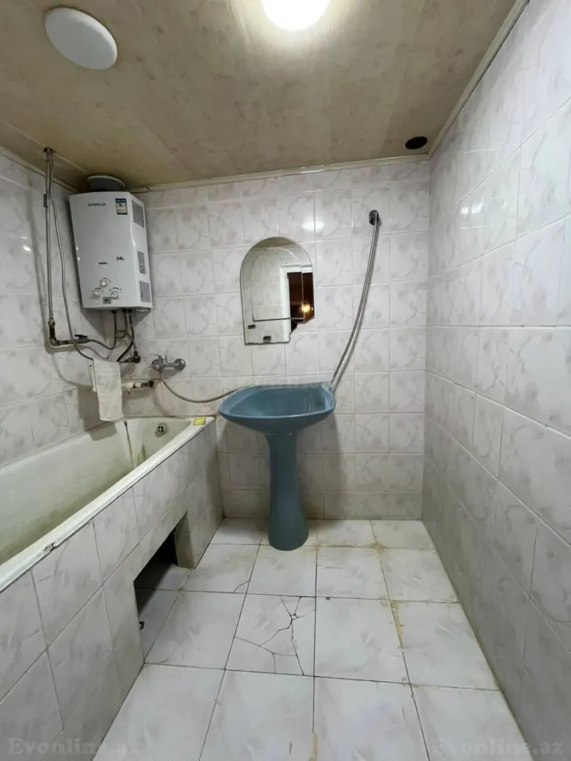 Satılır 4 otaqlı Mənzil Köhnə tikili 100 m² Xətai r. - şəkil 10