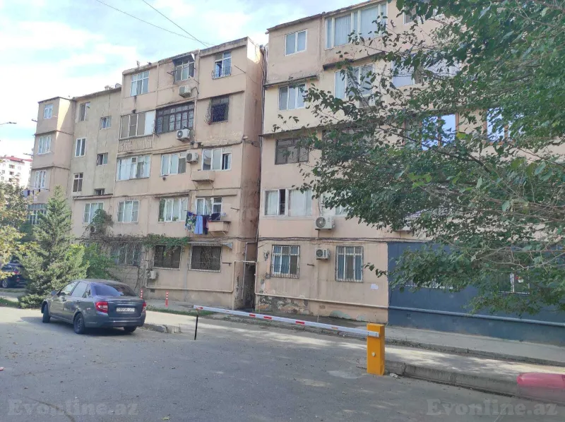 3 otaqlı Mənzil 81 m² 20 Yanvar m. Satılır