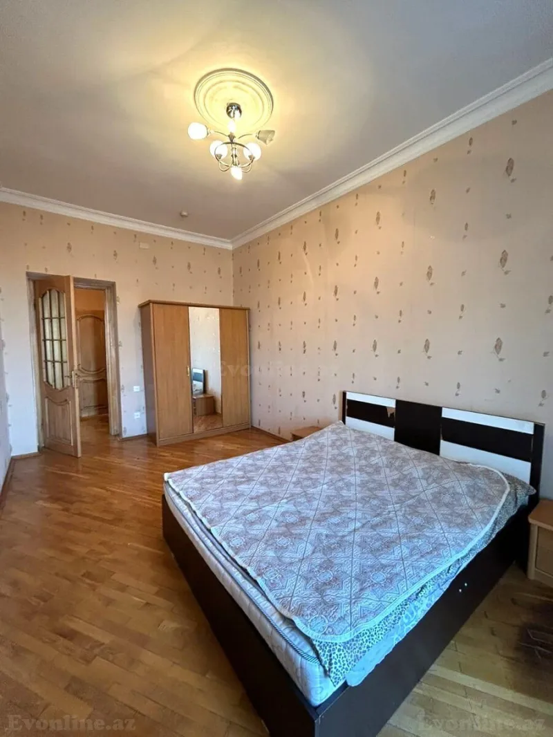Satılır 3 otaqlı Mənzil Köhnə tikili 72 m² Sahil m. - şəkil 7