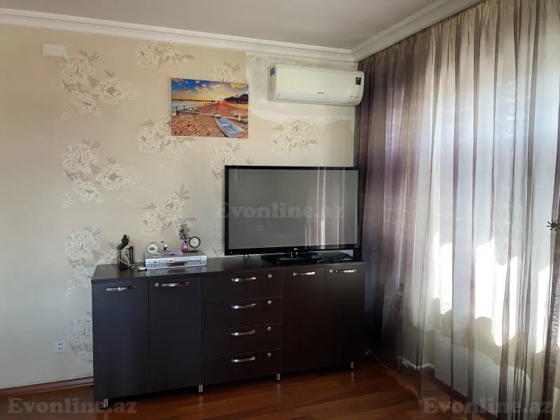 Satılır 1 otaqlı Mənzil Köhnə tikili 36 m² Azadlıq pr.