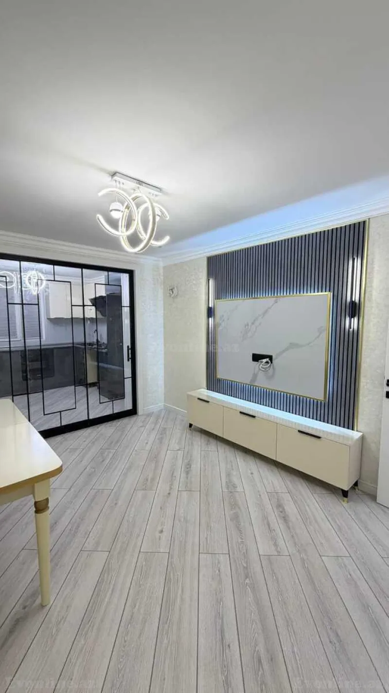 Satılır 3 otaqlı Mənzil Köhnə tikili 67 m² Gənclik m. - şəkil 2