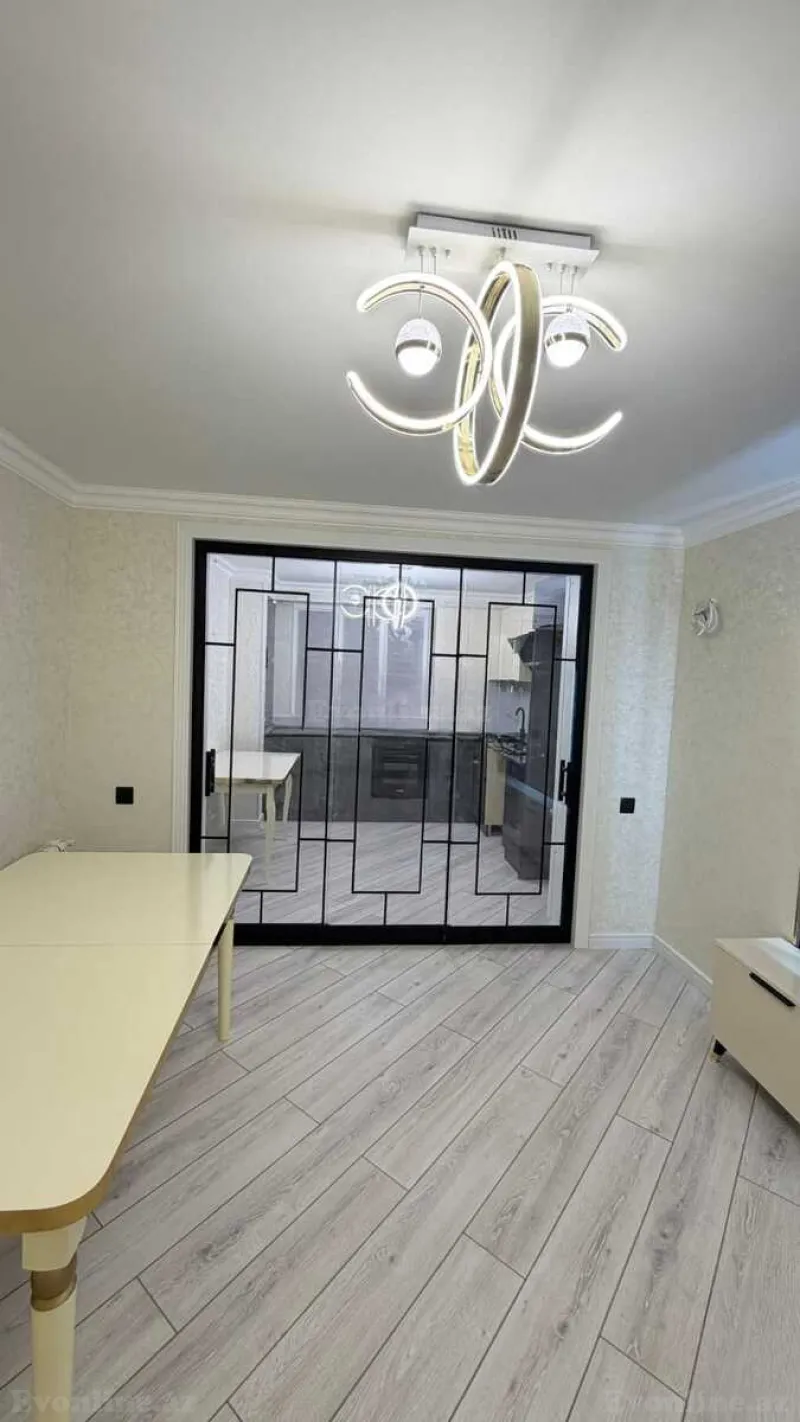 Satılır 3 otaqlı Mənzil Köhnə tikili 67 m² Gənclik m. - şəkil 6