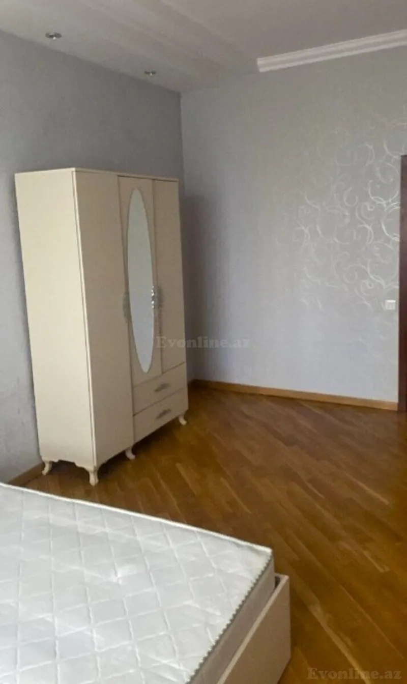 Kirayə verilir 2 otaqlı Mənzil Yeni tikili 100 m² İnşaatçılar m. - şəkil 3