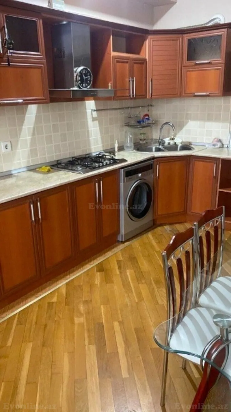 Kirayə verilir 2 otaqlı Mənzil Yeni tikili 100 m² İnşaatçılar m. - şəkil 6