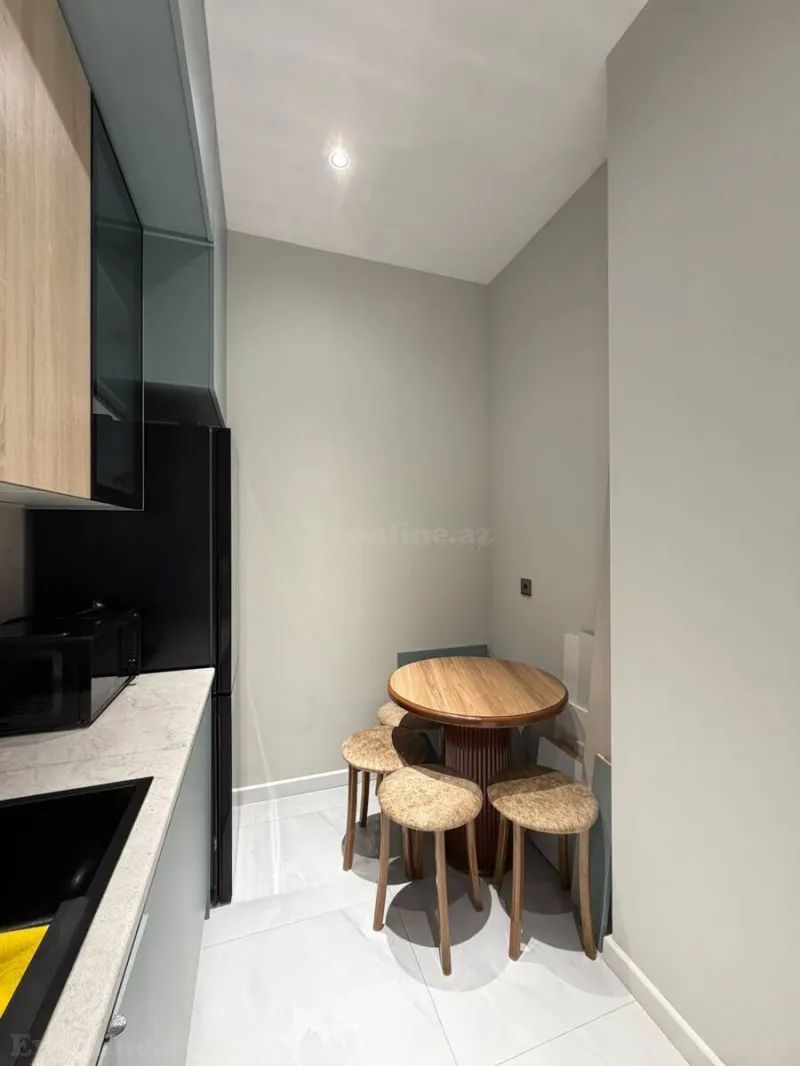 Kirayə verilir 2 otaqlı Mənzil Yeni tikili 80 m² Koroğlu m. - şəkil 9