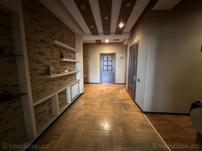 Satılır 3 otaqlı Mənzil Yeni tikili 172 m² 28 May m. - şəkil 12