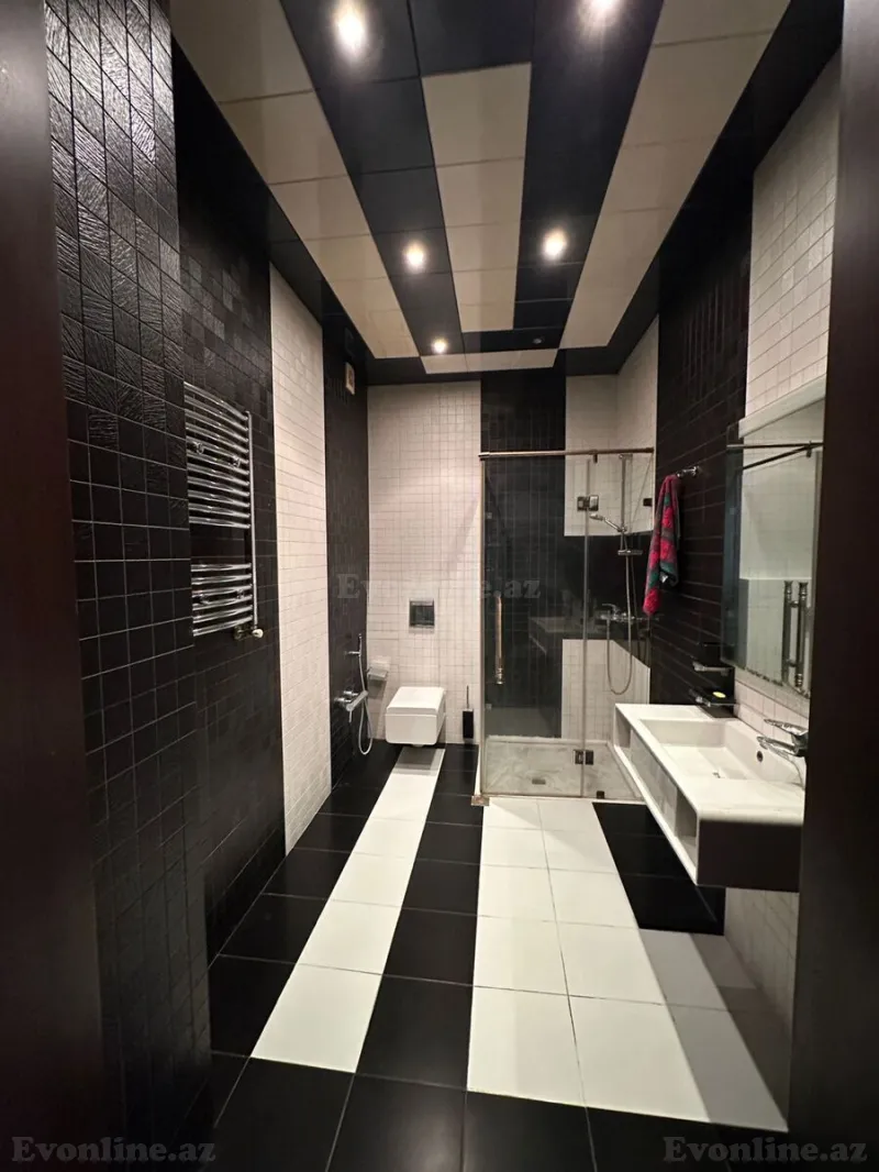 Satılır 3 otaqlı Mənzil Yeni tikili 172 m² 28 May m. - şəkil 16