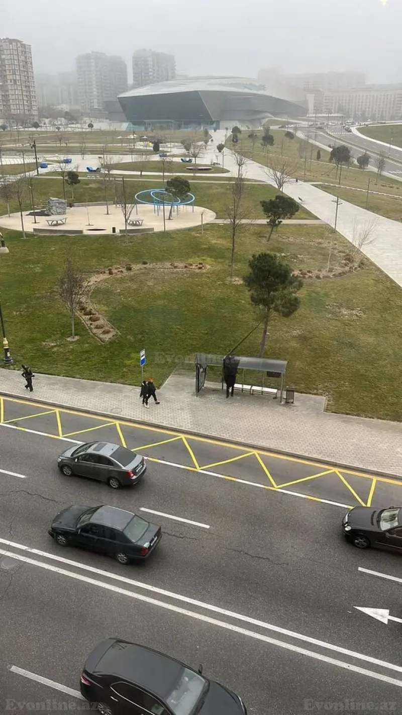 Satılır 2 otaqlı Mənzil Köhnə tikili 65 m² Gənclik m. - şəkil 13