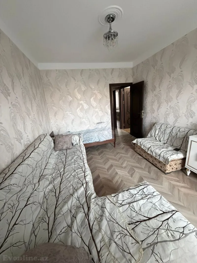 Satılır 4 otaqlı Mənzil Yeni tikili 110 m² Neftçilər m.