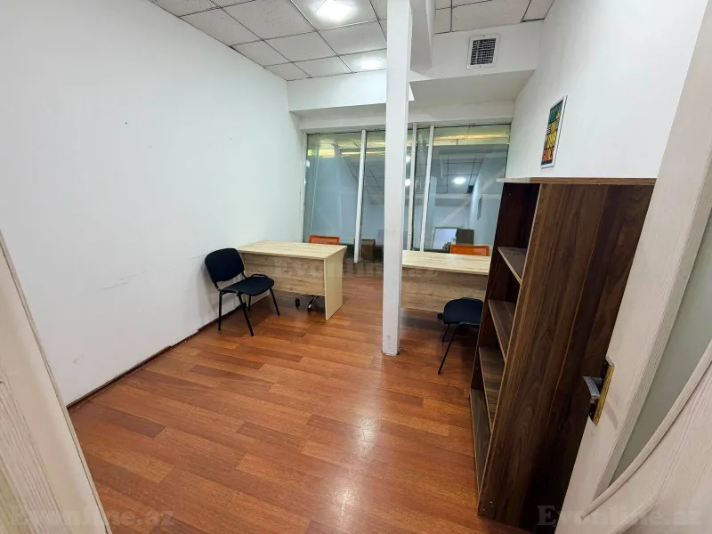 Kirayə verilir Ofis 15 m² Sahil m. - şəkil 4