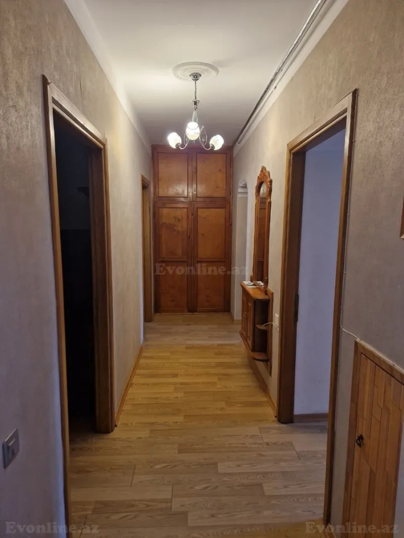 3 otaqlı Mənzil 85 m² Xalqlar Dostluğu m. Kirayə verilir