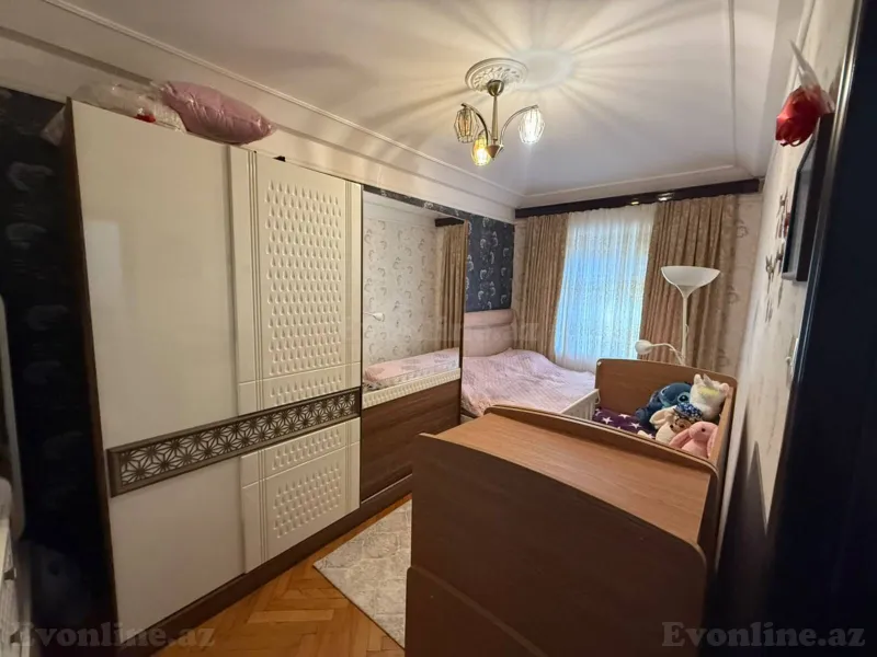 Satılır 4 otaqlı Mənzil Köhnə tikili 100 m² Neftçilər m. - şəkil 7