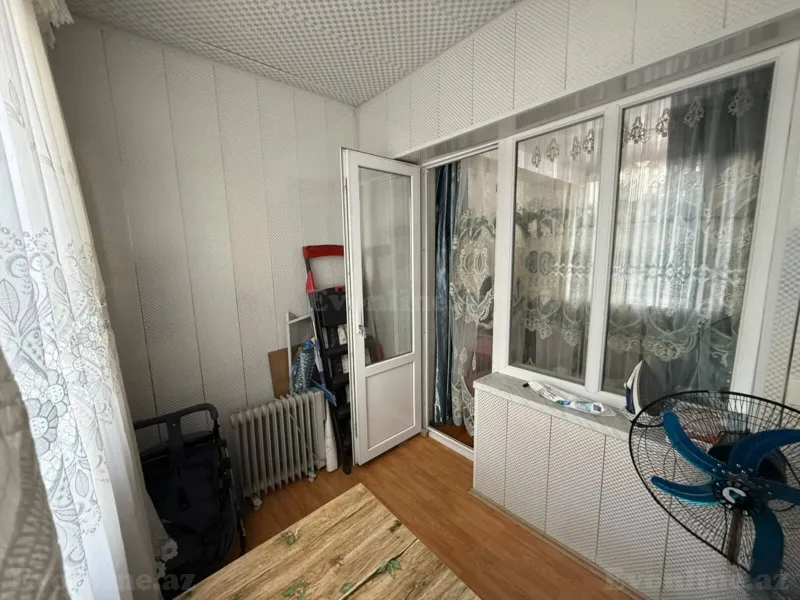 Satılır 4 otaqlı Mənzil Köhnə tikili 100 m² Neftçilər m. - şəkil 12