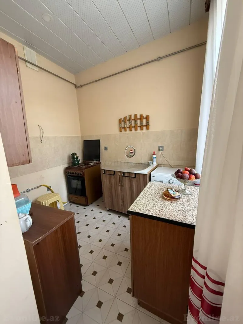 Kirayə verilir 2 otaqlı Mənzil Köhnə tikili 60 m² 28 May m. - şəkil 8