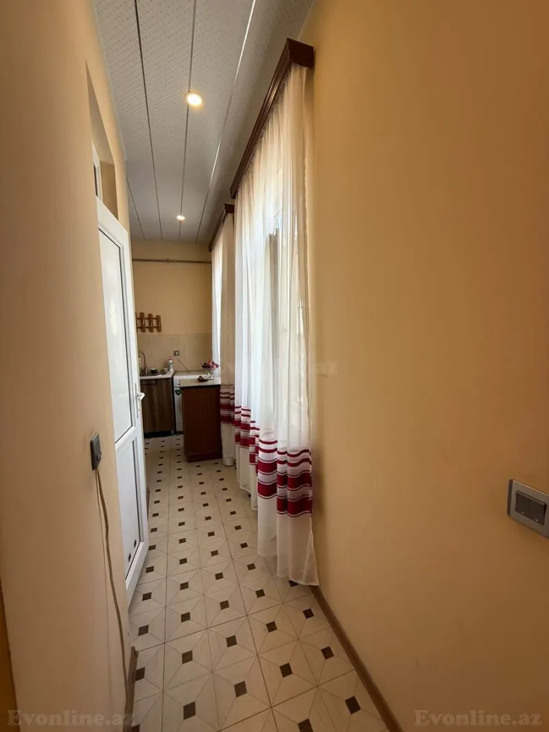 Kirayə verilir 2 otaqlı Mənzil Köhnə tikili 60 m² 28 May m. - şəkil 10