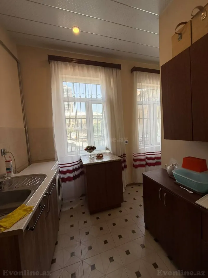 Kirayə verilir 2 otaqlı Mənzil Köhnə tikili 60 m² 28 May m. - şəkil 11
