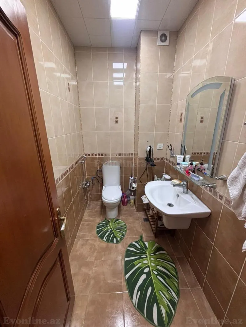 Kirayə verilir 3 otaqlı Mənzil Yeni tikili 130 m² İnşaatçılar m. - şəkil 12