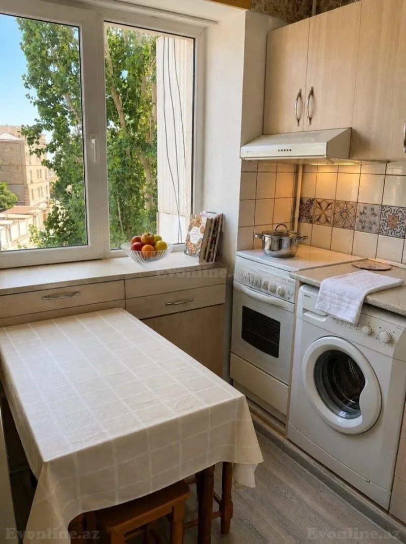 Satılır 2 otaqlı Mənzil Köhnə tikili 50 m² Nərimanov r. - şəkil 5