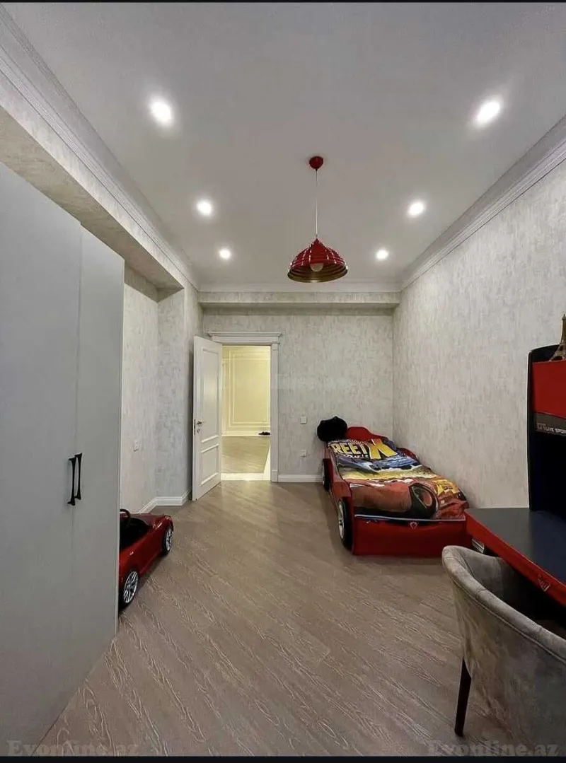 Satılır 3 otaqlı Mənzil Yeni tikili 138 m² 28 May m. - şəkil 5