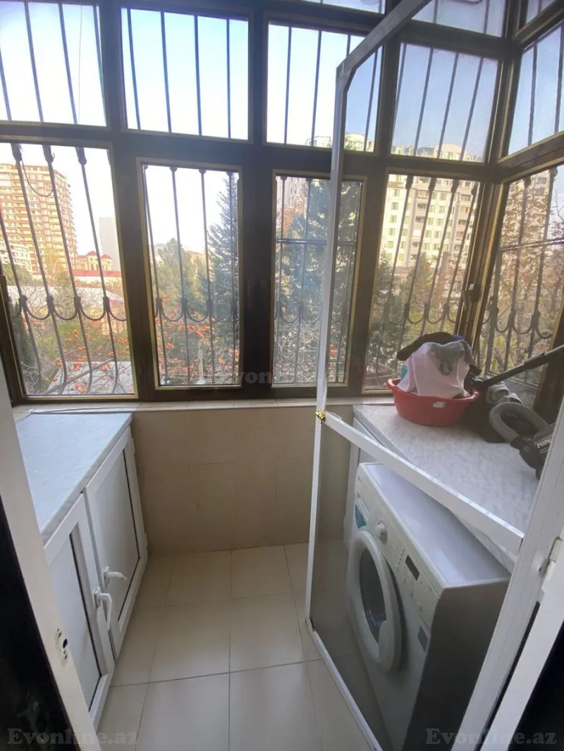 Satılır 4 otaqlı Mənzil Köhnə tikili 100 m² Nəsimi r. - şəkil 15