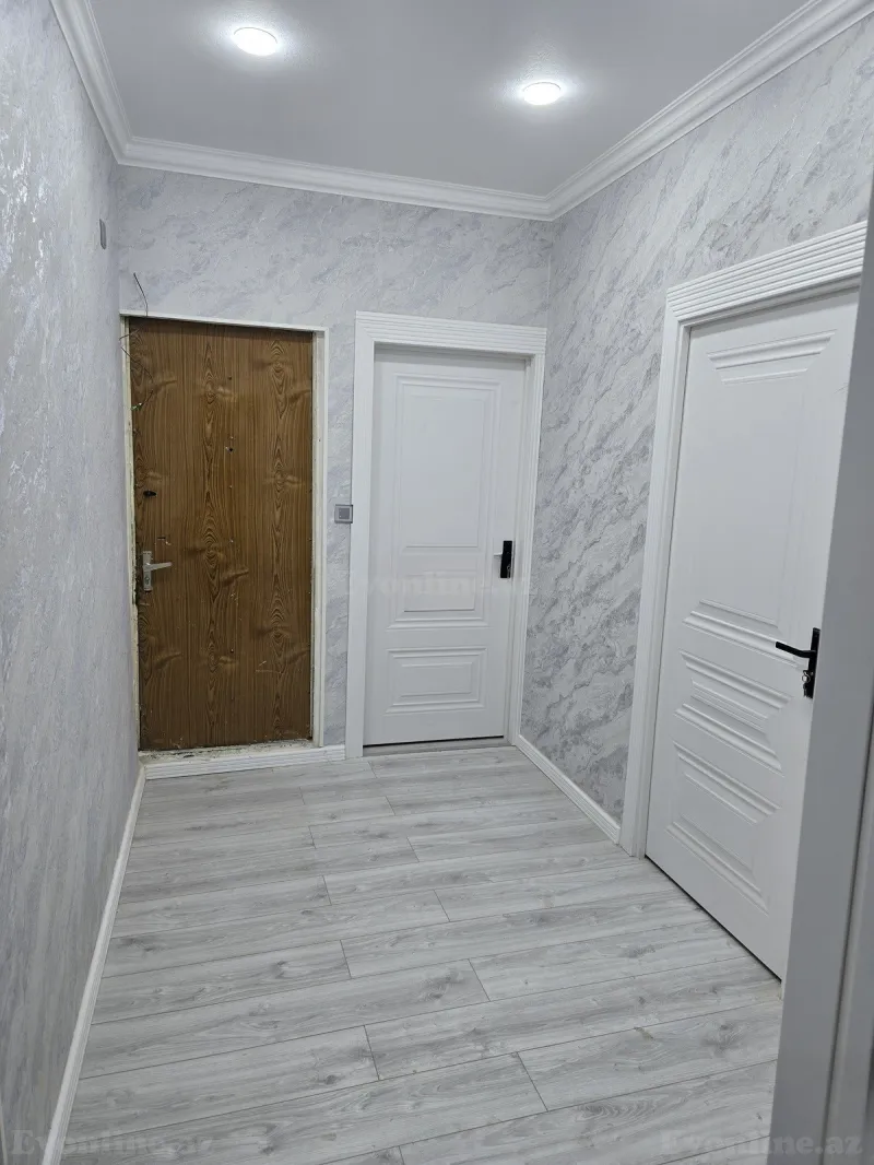 3 otaqlı Mənzil 70 m² Müşfiqabad Satılır