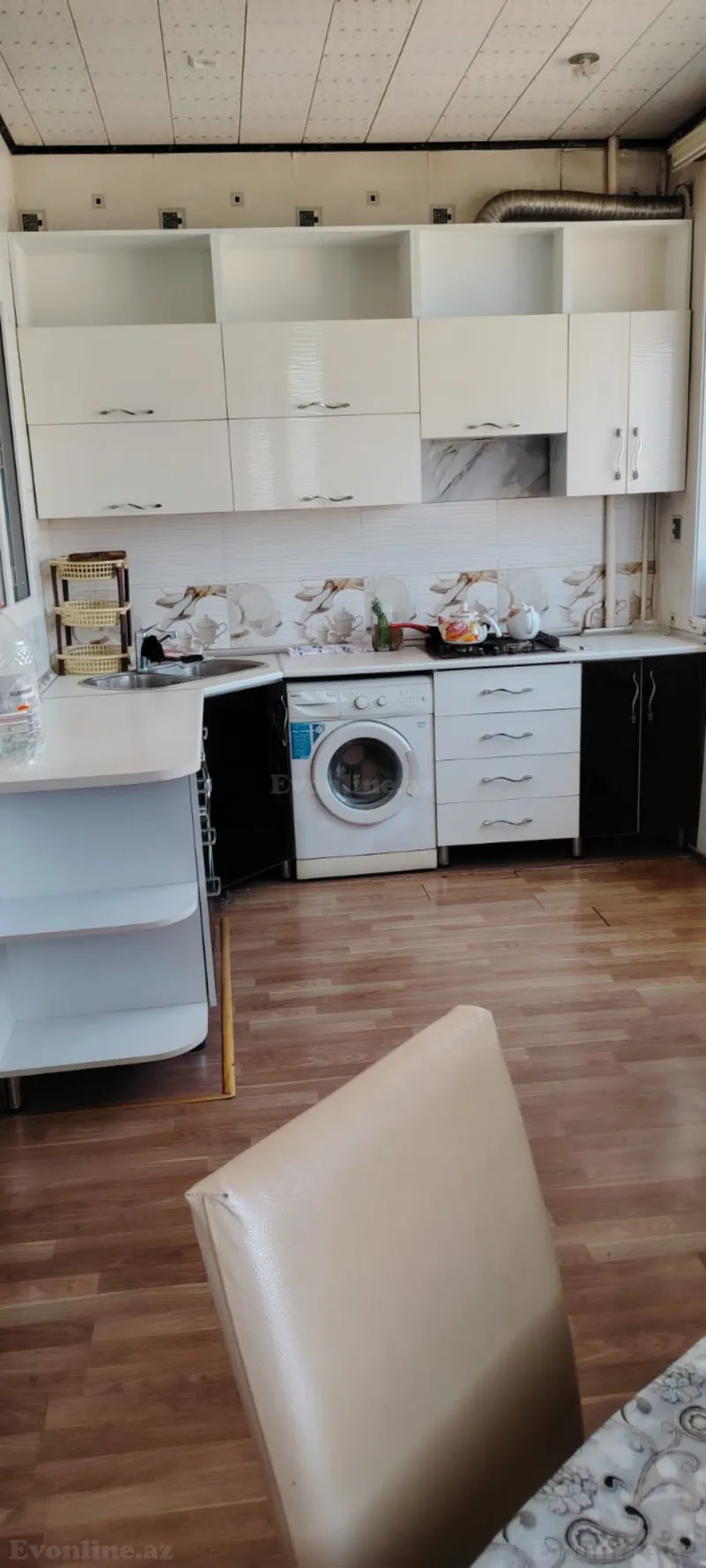 2 otaqlı Mənzil 53 m² Vorovski Kirayə verilir