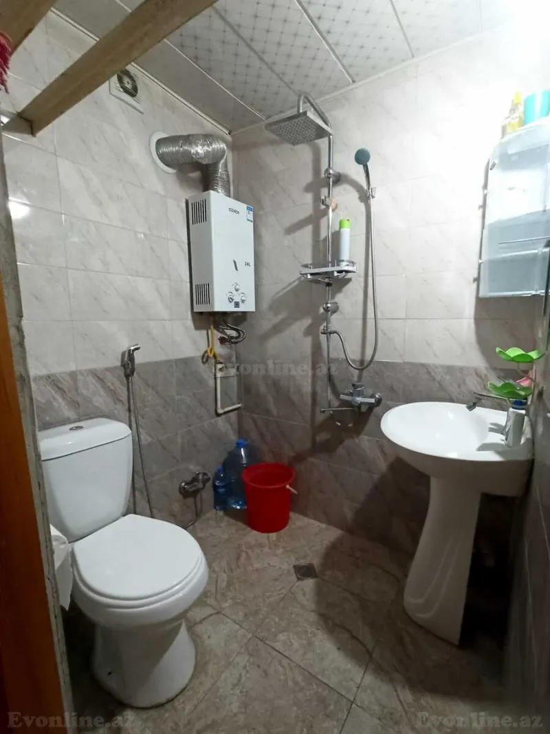 Kirayə verilir 2 otaqlı Mənzil Köhnə tikili 55 m² İnşaatçılar m. - şəkil 5
