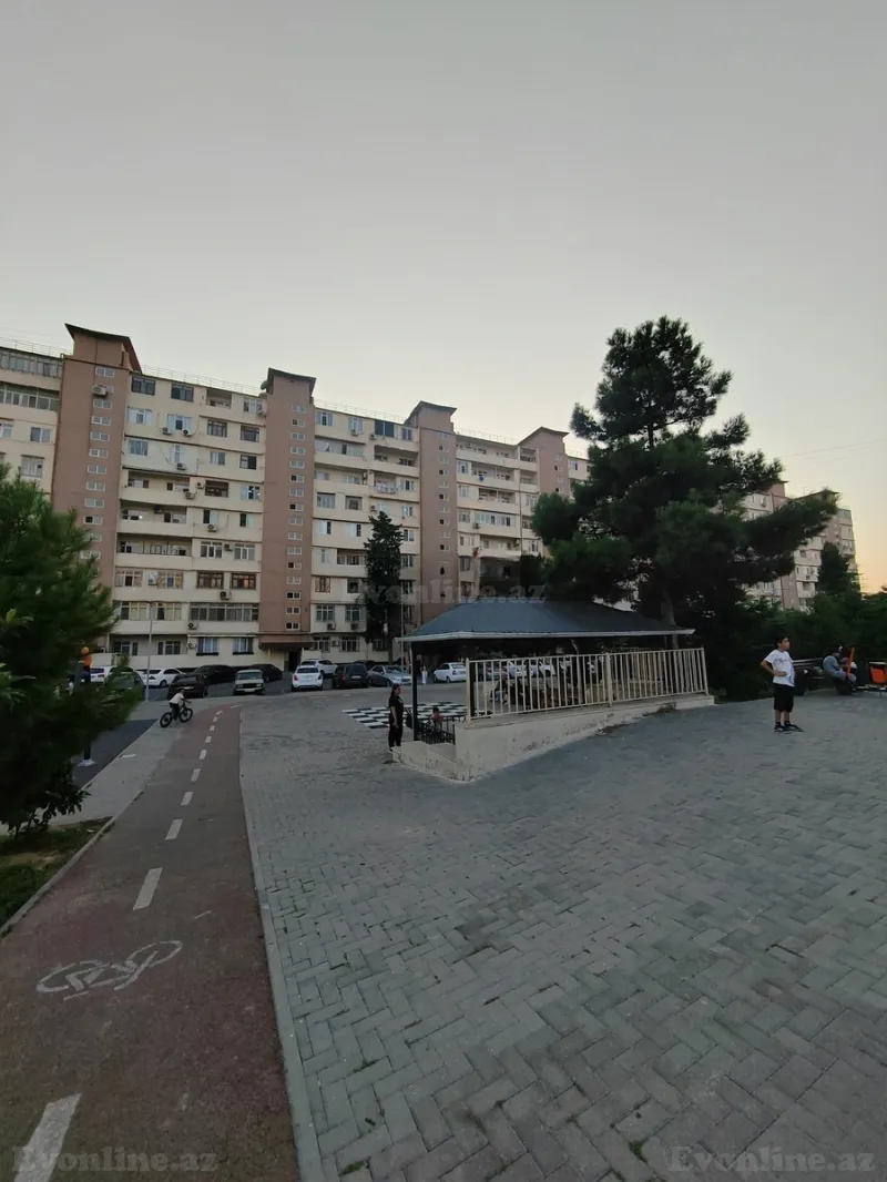 Satılır 2 otaqlı Mənzil Köhnə tikili 45 m² Həzi Aslanov m. - şəkil 2
