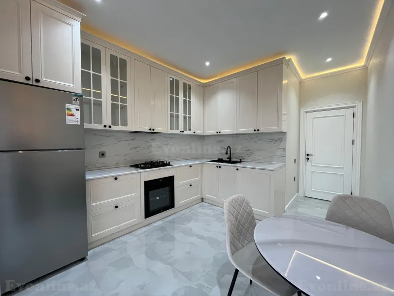 Kirayə verilir 4 otaqlı Mənzil Yeni tikili 180 m² 8 Noyabr m. - şəkil 11