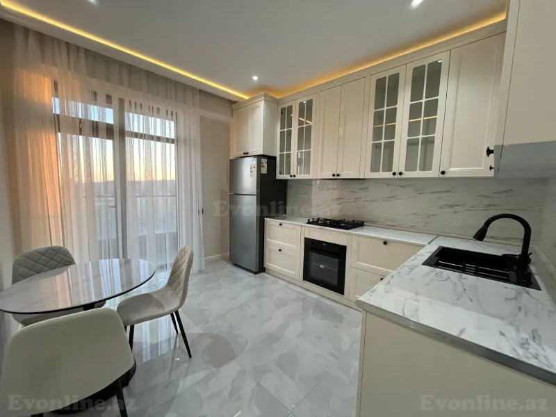 Kirayə verilir 4 otaqlı Mənzil Yeni tikili 180 m² 8 Noyabr m. - şəkil 12