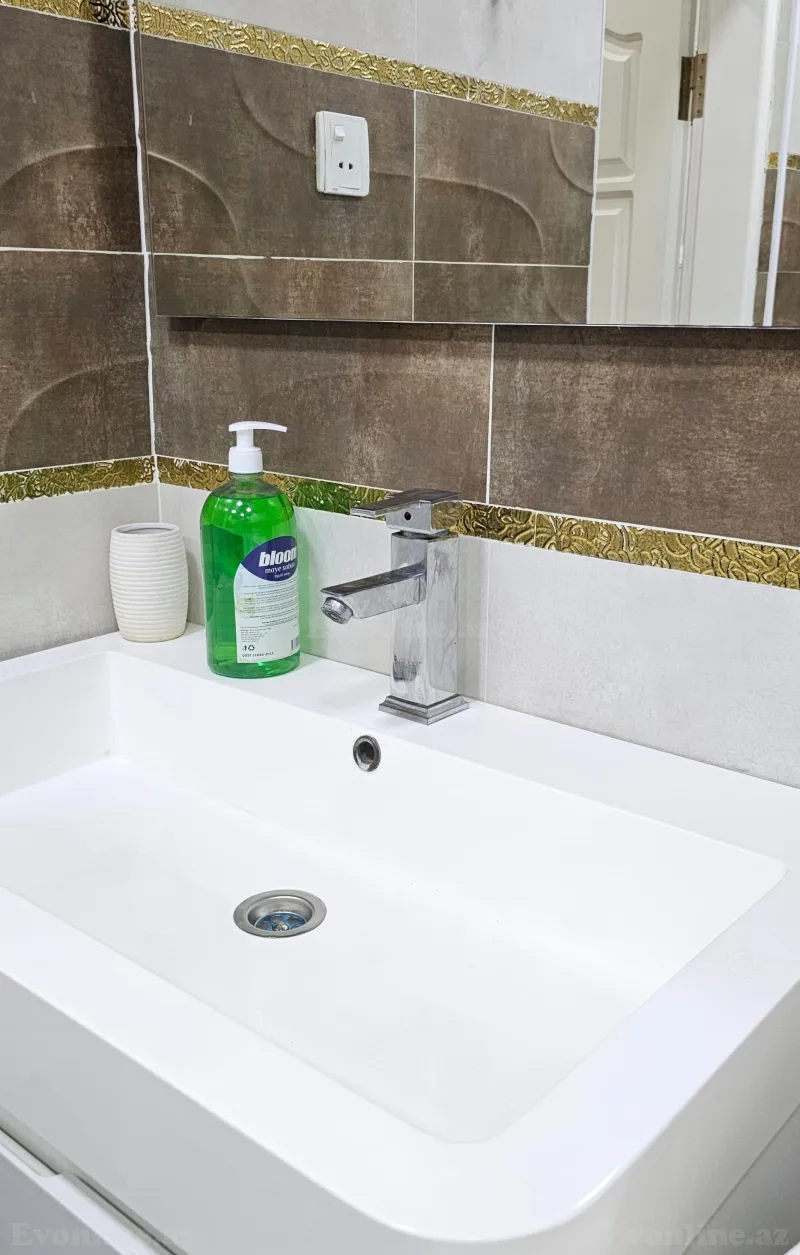 Kirayə verilir 2 otaqlı Mənzil Köhnə tikili 65 m² 28 May m. - şəkil 10