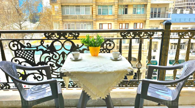 Kirayə verilir 3 otaqlı Mənzil Köhnə tikili 92 m² 28 May m. - şəkil 2