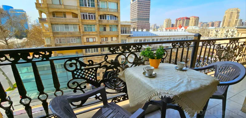 Kirayə verilir 3 otaqlı Mənzil Köhnə tikili 92 m² 28 May m. - şəkil 3