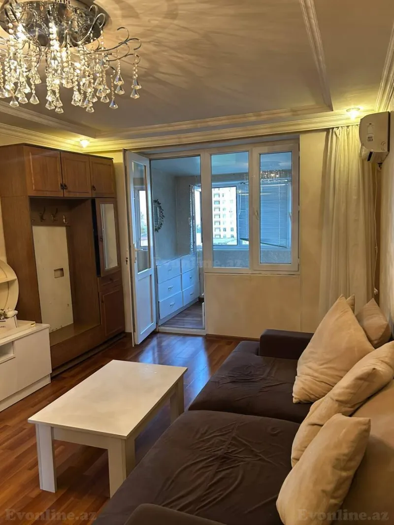 2 otaqlı Mənzil 30 m² İnşaatçılar m. Kirayə verilir