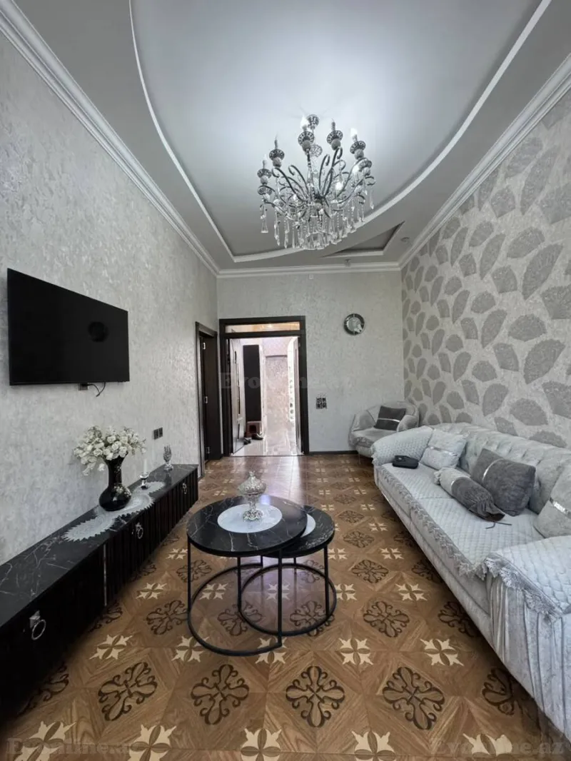 Satılır 2 otaqlı Mənzil Köhnə tikili 60 m² Bakıxanov - şəkil 2