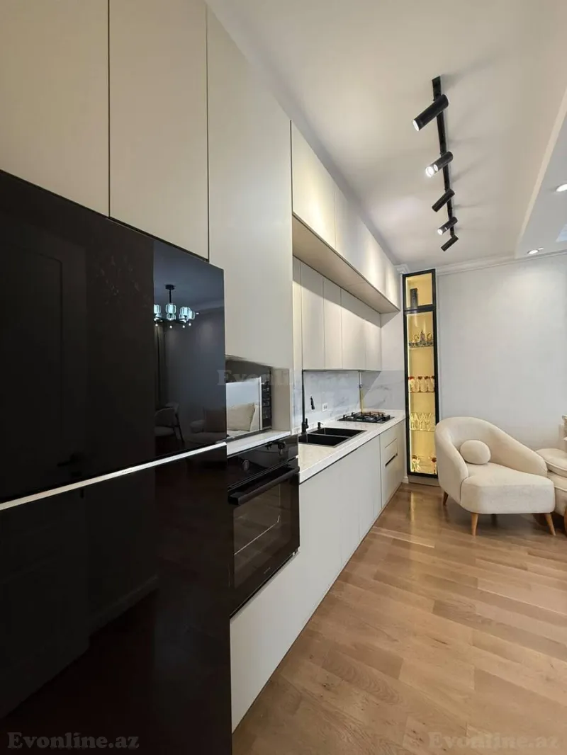 Satılır 3 otaqlı Mənzil Yeni tikili 75 m² Yasamal r. - şəkil 3
