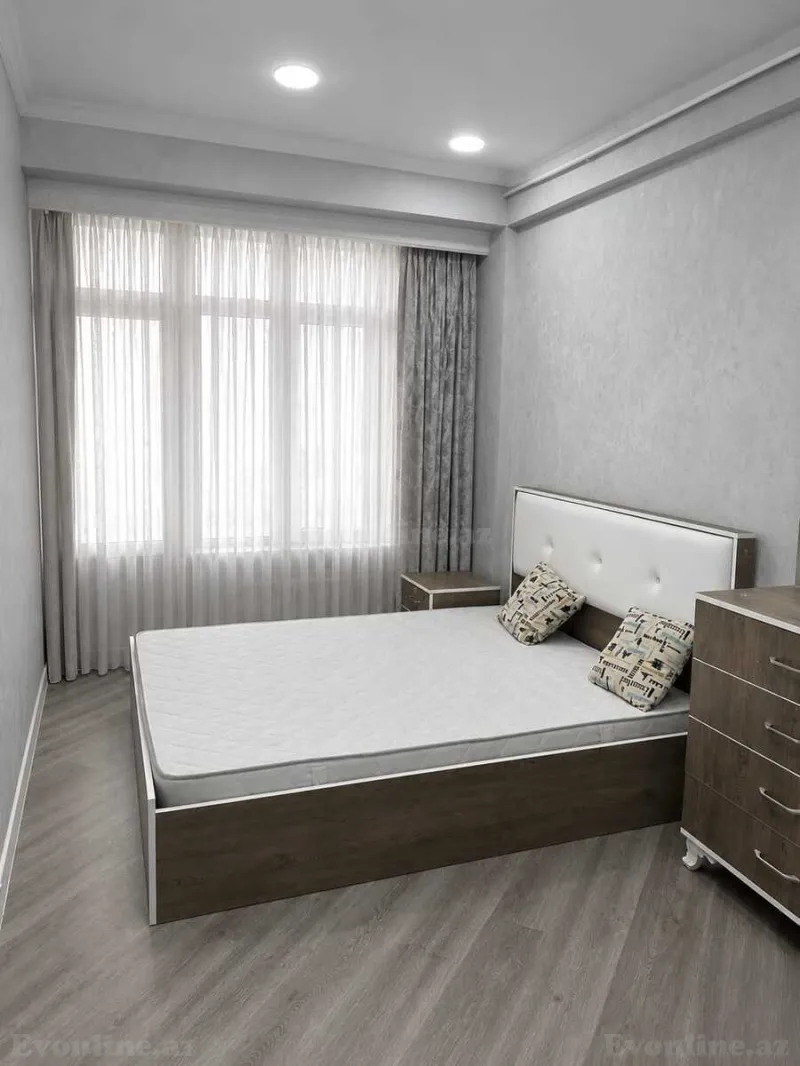 Kirayə verilir 2 otaqlı Mənzil Yeni tikili 60 m² Neftçilər m. - şəkil 2