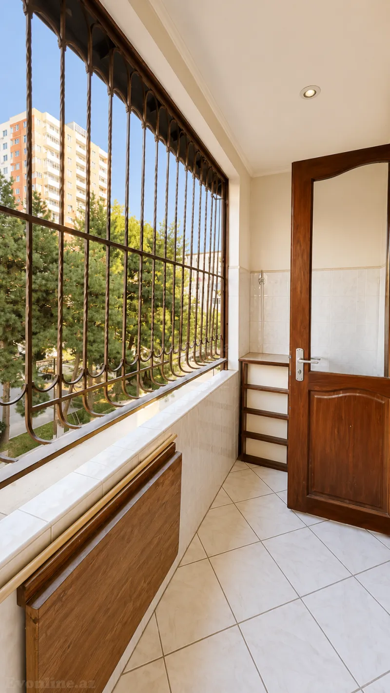 Satılır 3 otaqlı Mənzil Köhnə tikili 135 m² Q.Qarayev pr. - şəkil 2