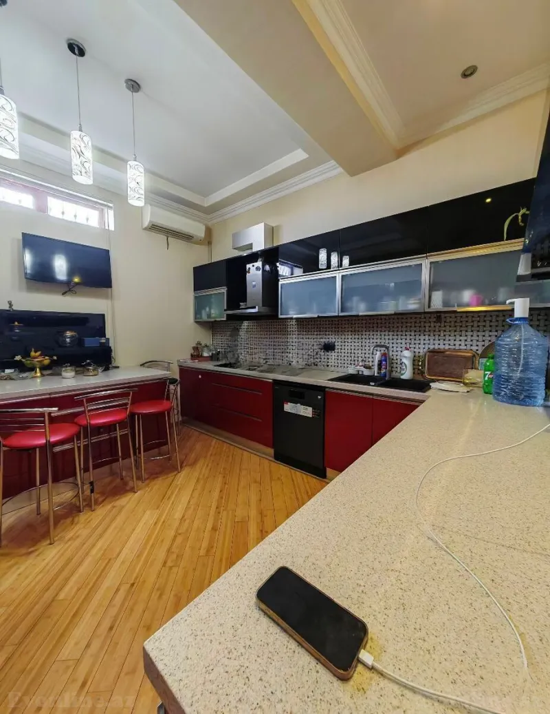 Kirayə verilir 2 otaqlı Mənzil Yeni tikili 150 m² 8 Noyabr m. - şəkil 9
