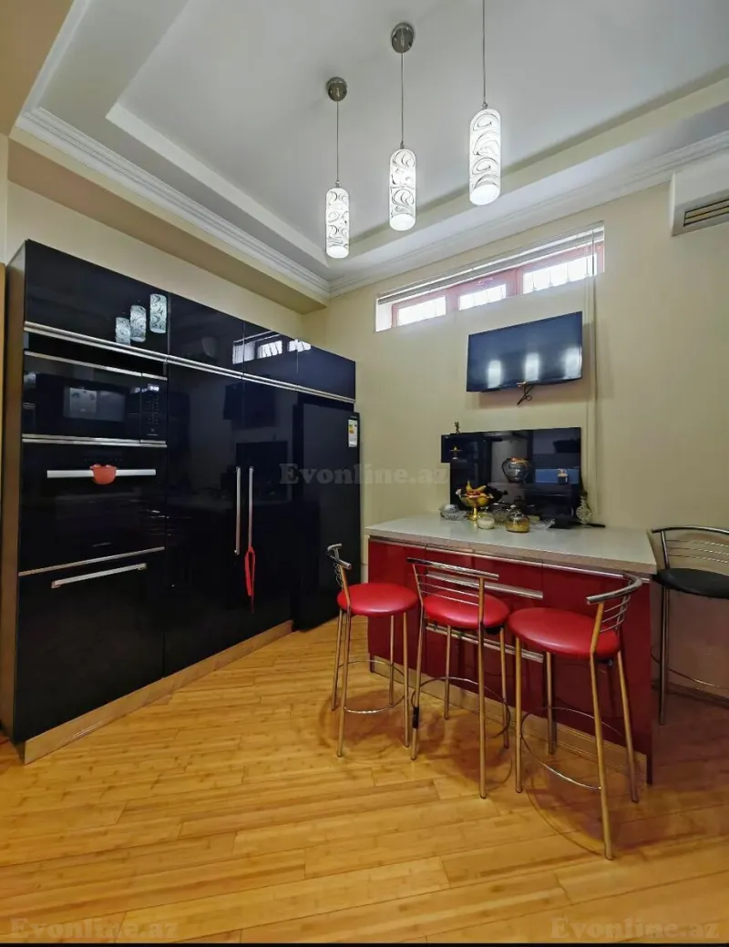 Kirayə verilir 2 otaqlı Mənzil Yeni tikili 150 m² 8 Noyabr m. - şəkil 10