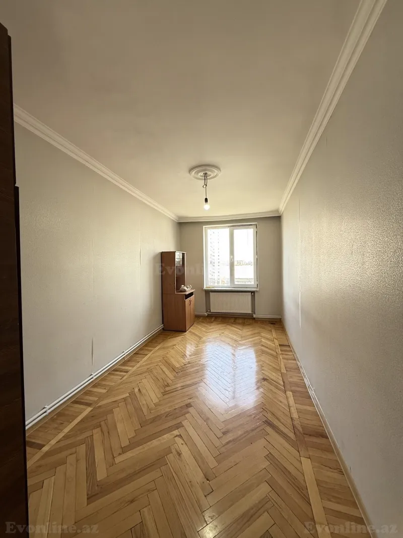 Satılır 3 otaqlı Mənzil Köhnə tikili 75 m² Elmlər Akademiyası m. - şəkil 4