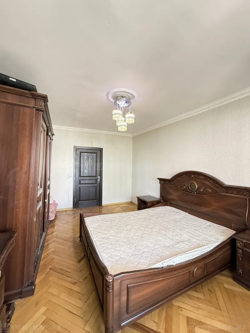 Satılır 3 otaqlı Mənzil Köhnə tikili 75 m² Elmlər Akademiyası m. - şəkil 9