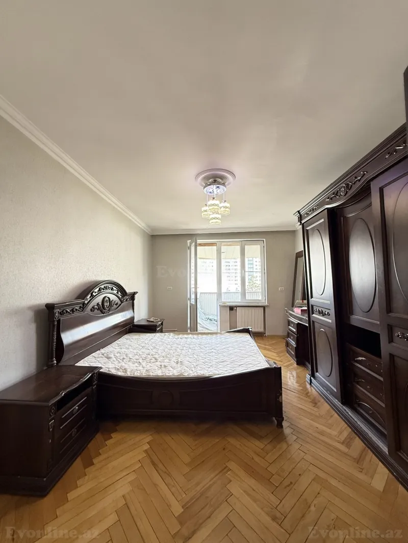 Satılır 3 otaqlı Mənzil Köhnə tikili 75 m² Elmlər Akademiyası m. - şəkil 10