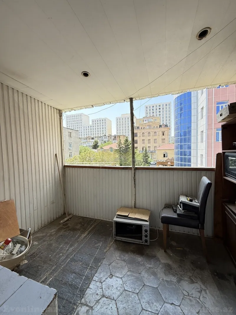 Satılır 3 otaqlı Mənzil Köhnə tikili 75 m² Elmlər Akademiyası m. - şəkil 15