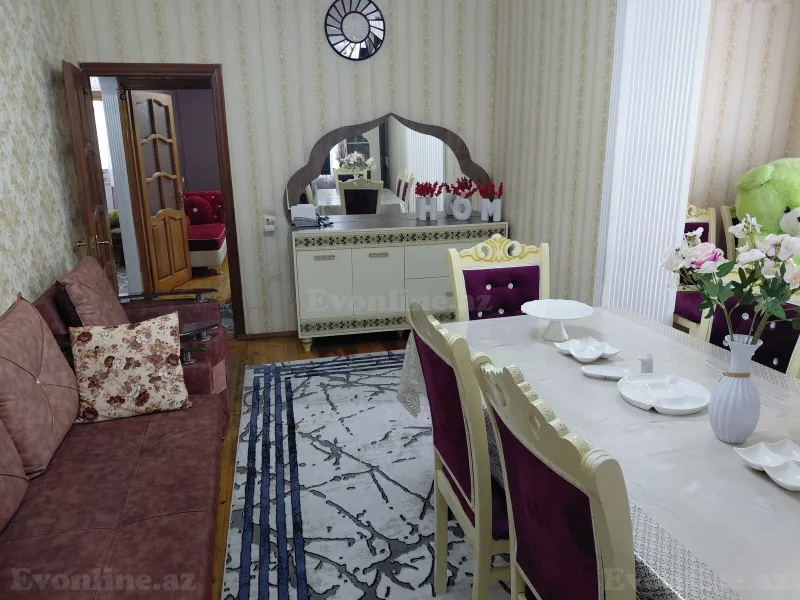 Satılır 2 otaqlı Mənzil Köhnə tikili 67 m² Azadlıq prospekti m. - şəkil 2