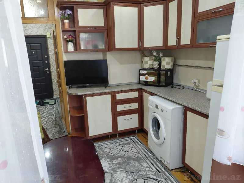 Satılır 2 otaqlı Mənzil Köhnə tikili 67 m² Azadlıq prospekti m. - şəkil 8